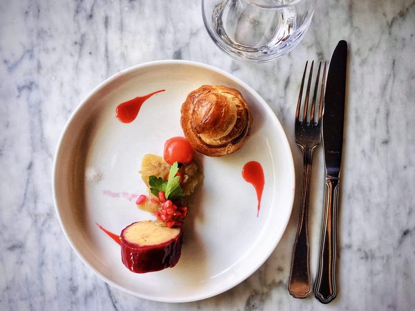 How to Craft a Gourmet French Tartiflette with Reblochon Cheese and Crispy Lardons?